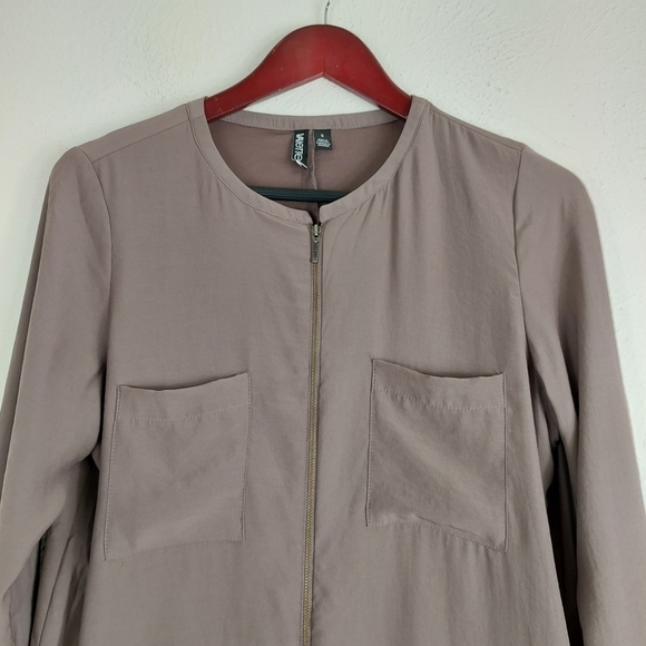Valette Brown Silky Light Weight Layering Jacket or Tunic Zip Front Pockets EUC. - Picture 4 of 9